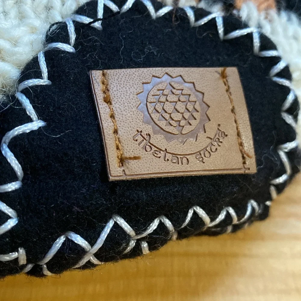 Tibetan Socks Sz L